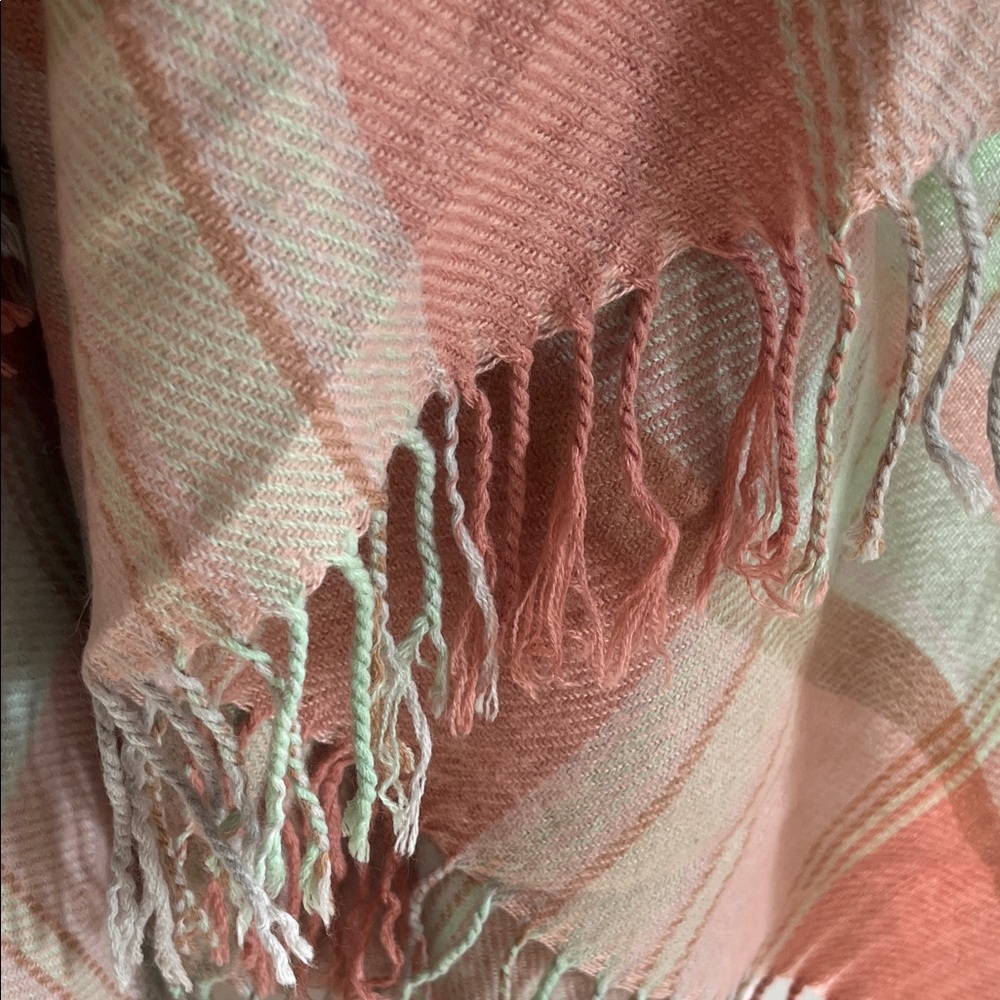 C’est Moi - Plaid Fringe Poncho - Picture 6 of 9